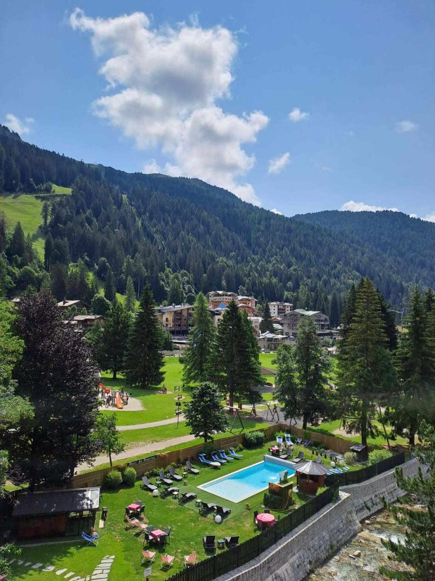 Hotel Garni St. Hubertus Madonna di Campiglio Exterior photo